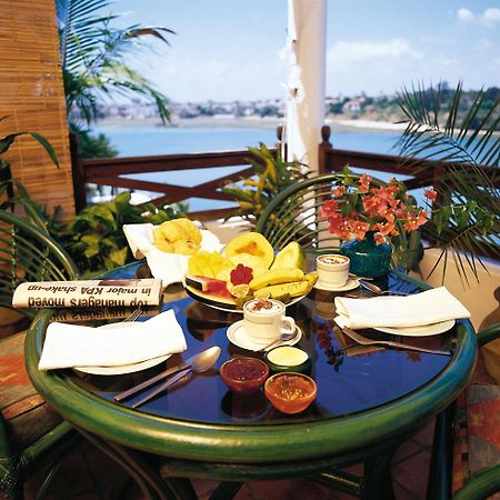 Tamarind Village Hotel Apartments Момбаса Екстер'єр фото