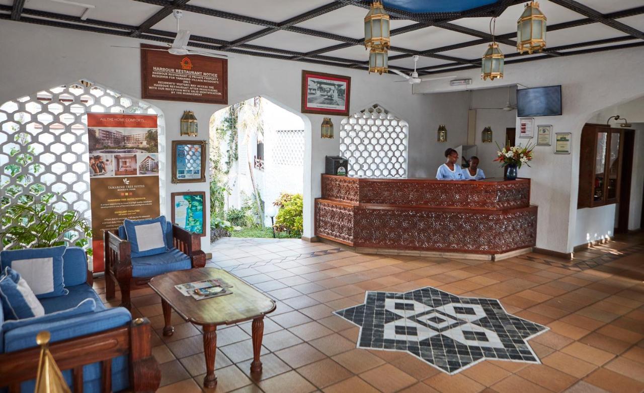 Tamarind Village Hotel Apartments Момбаса Екстер'єр фото